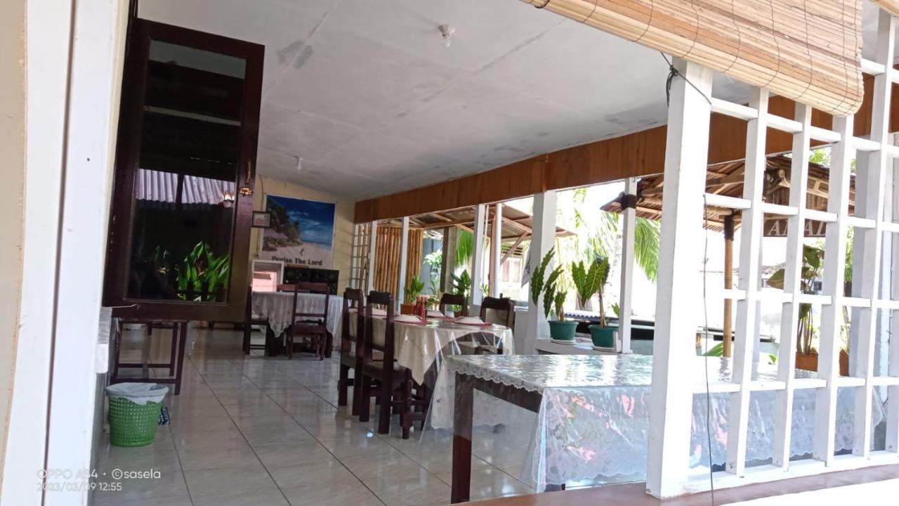 El Homestay Bunaken Exteriör bild