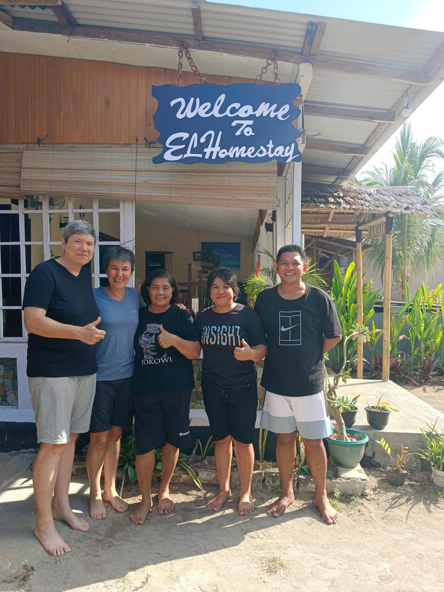 El Homestay Bunaken Exteriör bild